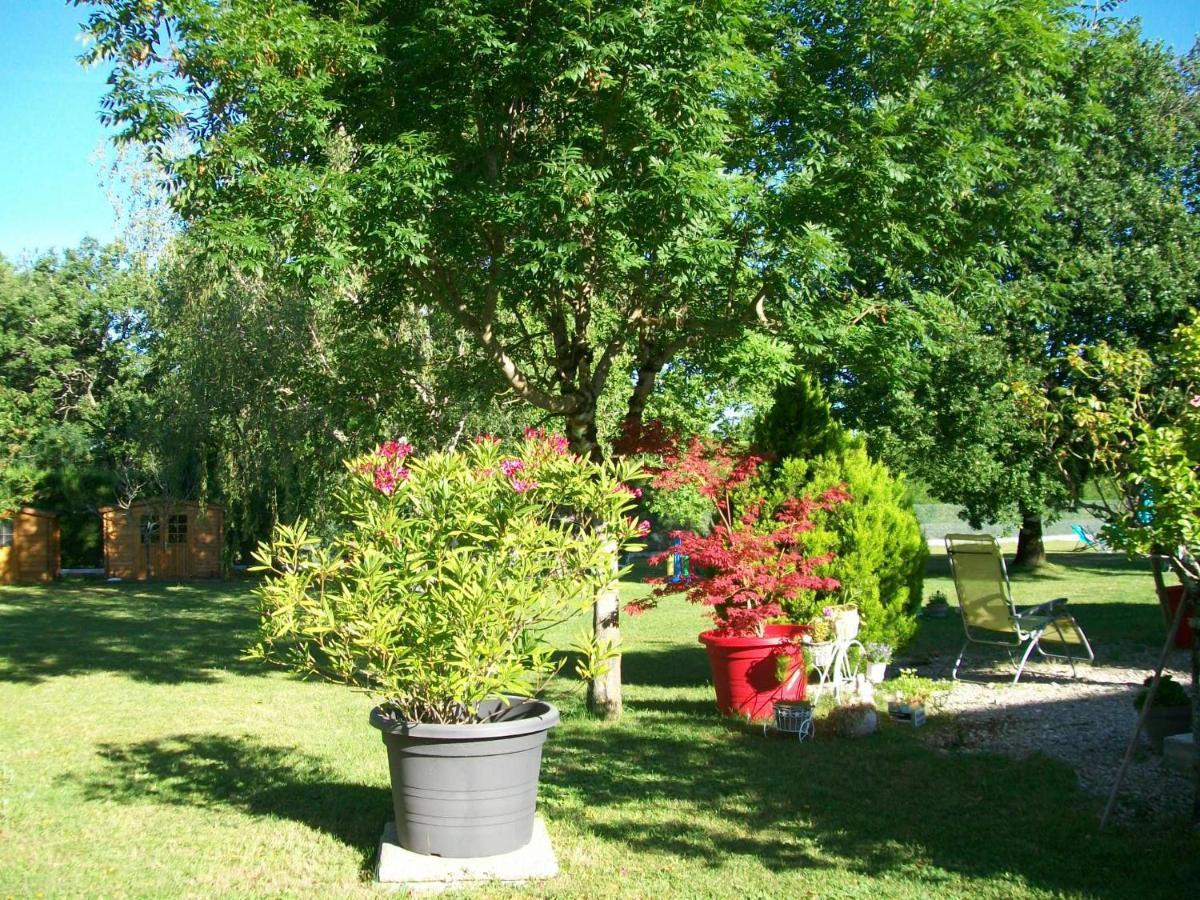 Hotel Au Charme Du Levat Saint Paul de Loubressac Екстер'єр фото
