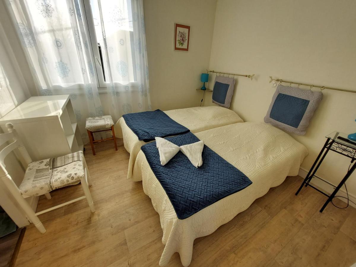 Hotel Au Charme Du Levat Saint Paul de Loubressac Екстер'єр фото