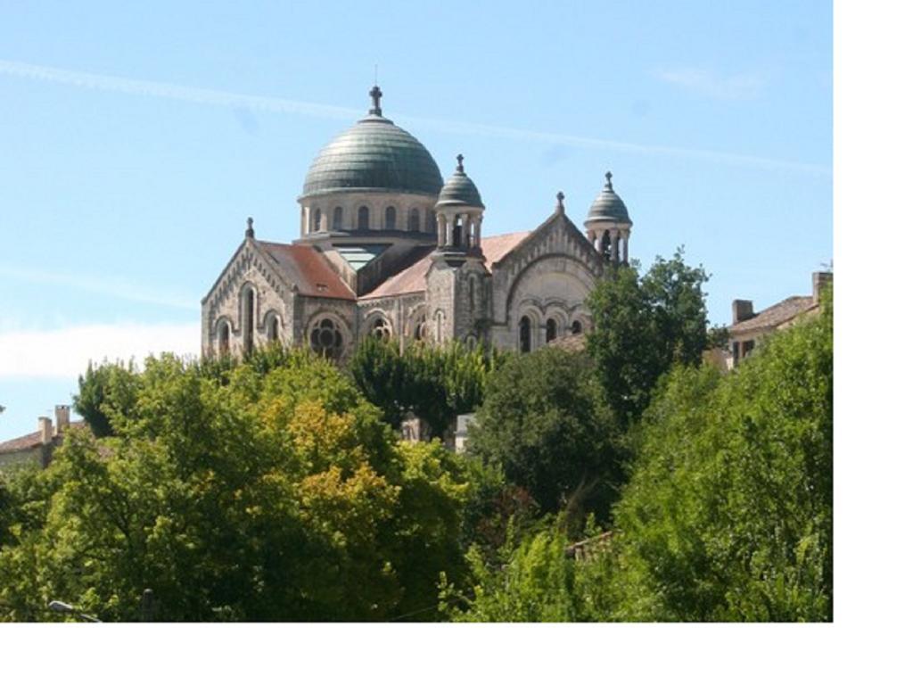 Hotel Au Charme Du Levat Saint Paul de Loubressac Екстер'єр фото